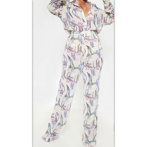 PrettyLittleThing - Plus Dusty Pink Floral Oversized Shirt & Wide Leg Pants Set